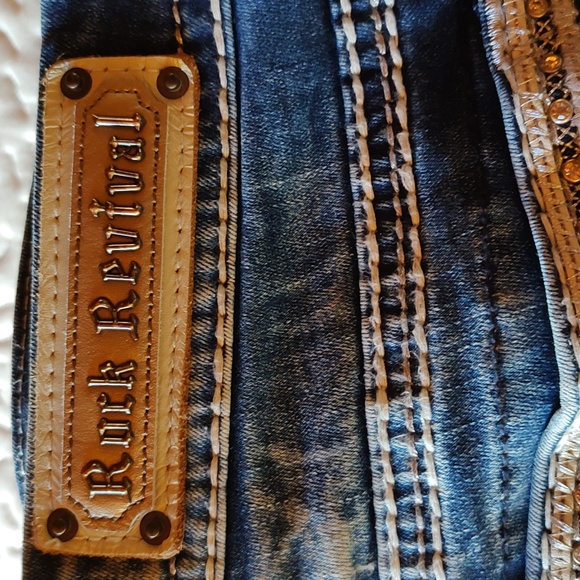 Rock Revival | Dark Wash Embellished-Pocket Easy Ankle Skinny Jeans - Picture 2 of 11